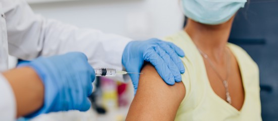Professionnels de santé : quelle stratégie de vaccination contre la grippe ?